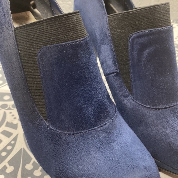 Impo suede navy pumps 4” heels​​​​​​​​​ - Picture 8 of 8